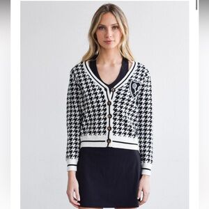 Never A Wallflower Long Sleeve Cardigan Sweater - Golf Houndstooth size XS